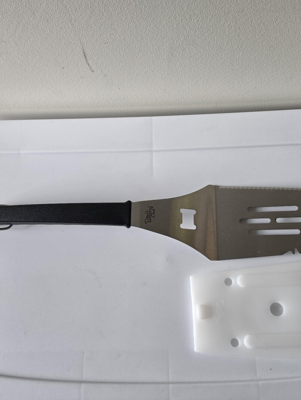 Pampered Chef Bar-B-Boss BBQ Grill Multi Tool Spatula Turner #2662 with Cover